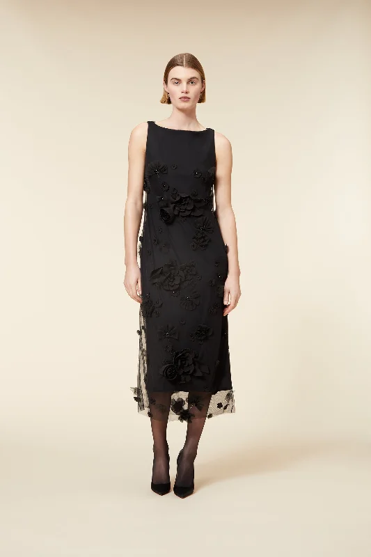 Extra Savings FLORAL EMBROIDERY MIDI DRESS
