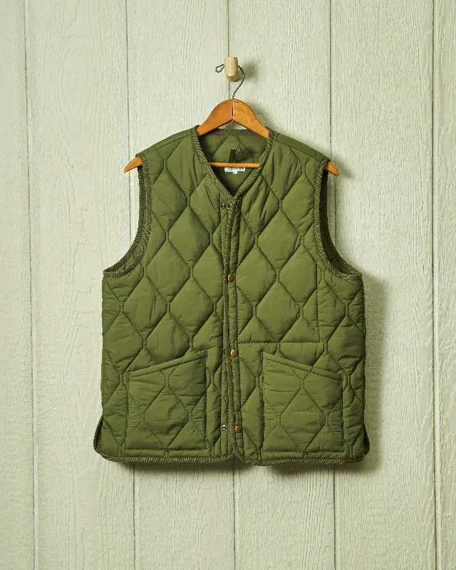 Price Cut Quilted Vest in Olive