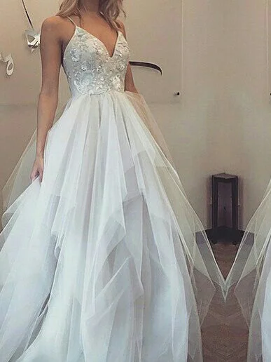 Limited Stock Chic Prom Dresses Spaghetti Straps Appliques Tulle Sexy Prom Dress/Evening Dress JKL423 Limited Stock Chic Prom Dresses Spaghetti Straps Appliques Tulle Sexy Prom Dress/Evening Dress JKL423
