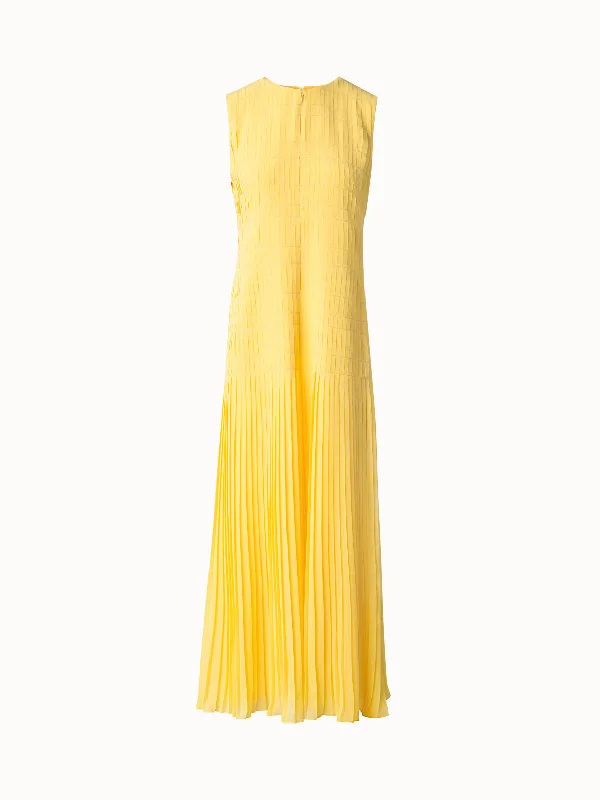Closeout Sale off-shoulder dressSleaveless Pleated Midi Dress