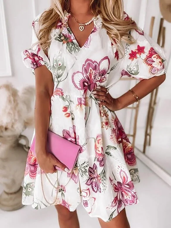 Today’s Deal relaxed fit dressFloral V-Neck Short Sleeve Dress