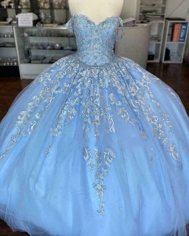 pleated maxi dressWinter Wonderland Blue Ball Gown Quinceanera Dress Blue Tulle Lace Ball Gown Y674