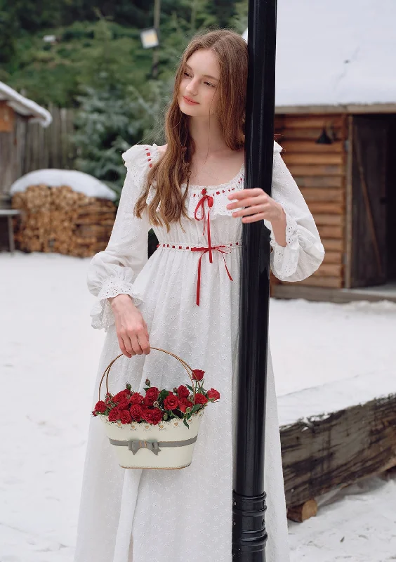 Can't Miss Curve & Plus Berry's Bedroom Nightdress