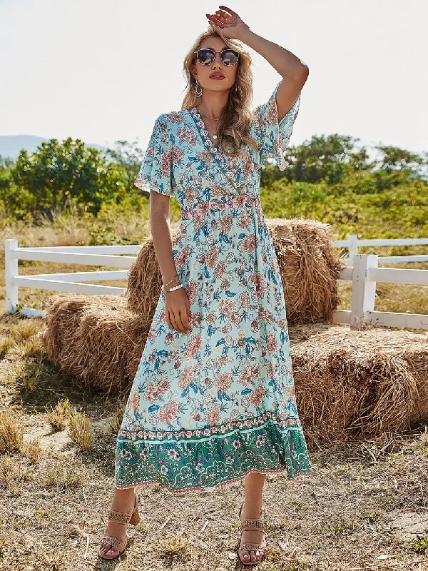 Overstock casual day dressKittenAlarm - Fresh and Sweet V-neck Printed Elastic Waist Dress