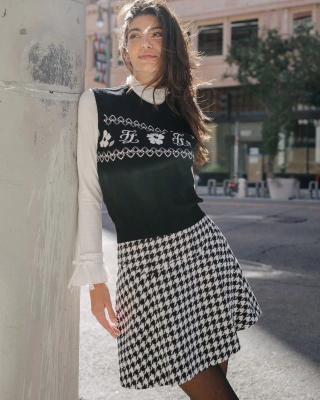 Hot Deal Flower Jacquard Knit Vest - Black