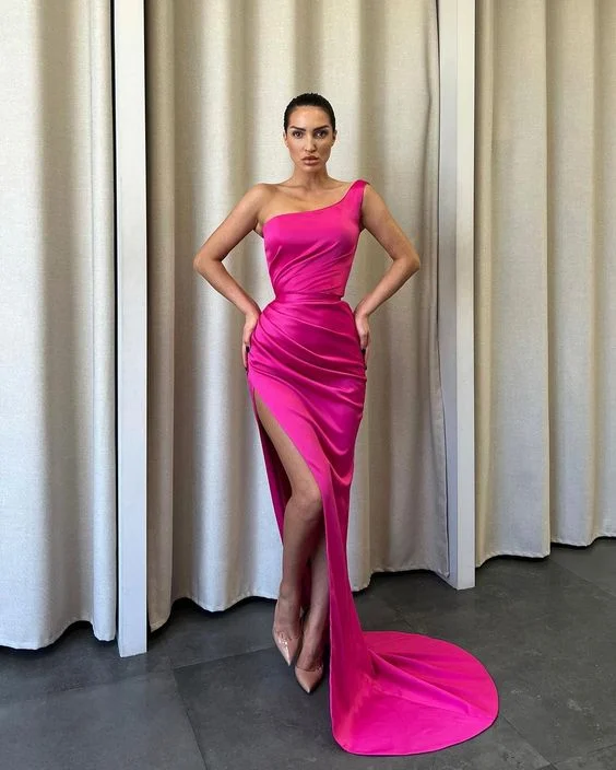 A-line dressSexy Mermaid One Shoulder Fuchsia Satin Long Prom Dresses With Slit Y361