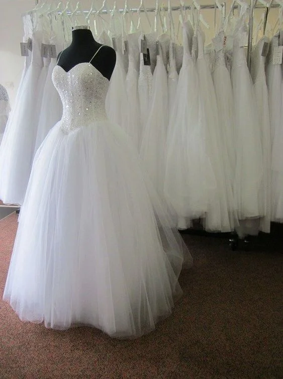 ruffle dressWhite Tulle Spaghetti Straps Wedding Dress with Sequins Beading Y1176