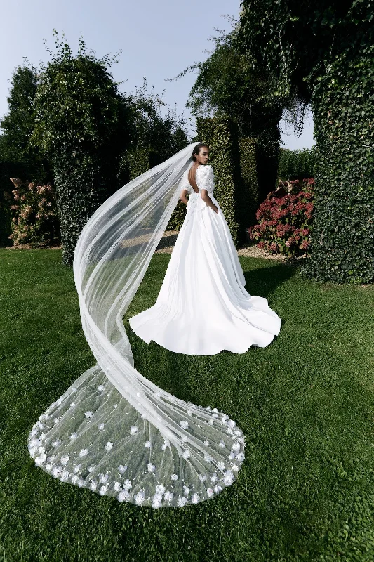 Buy Now VRM464V – PAILETTE FLORAL GARDENS TULLE VEIL