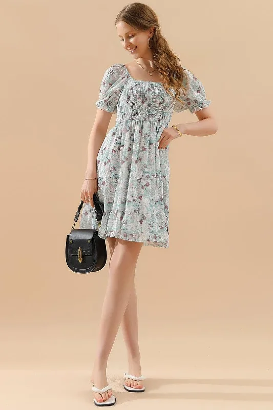 Massive Deals off-shoulder dressPATTERNED SQUARE NECK PUFF SLEEVE SHORT CAKE DRESS
