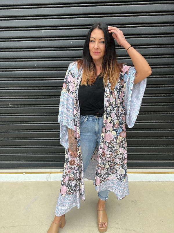 Limited Edition lace dressSavanna Kimono