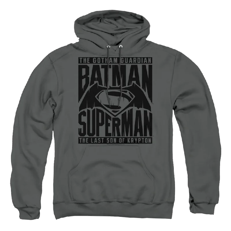 Special Savings versatile hoodieBatman v Superman Title Fight - Pullover Hoodie