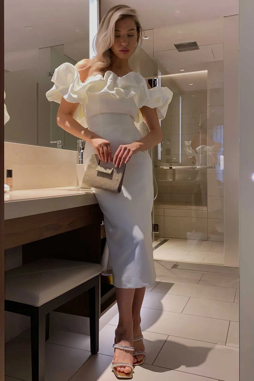 Massive Deals "Meringue" Midi Dress