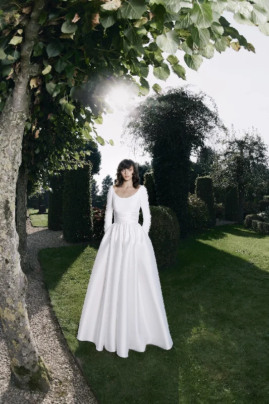 Limited Availability VRM462 – SOPHISTICATED SABRINA GOWN