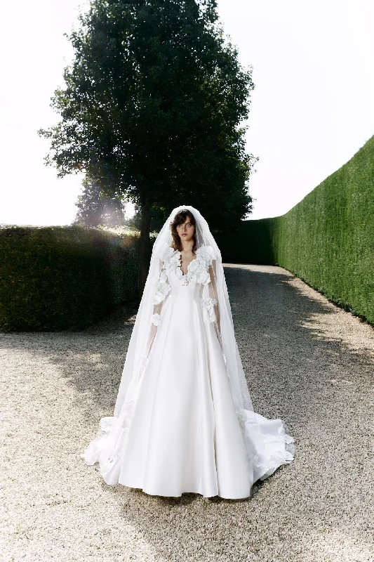 Amazing Deals VRM471V – INTRICATE FLORALS TULLE VEIL
