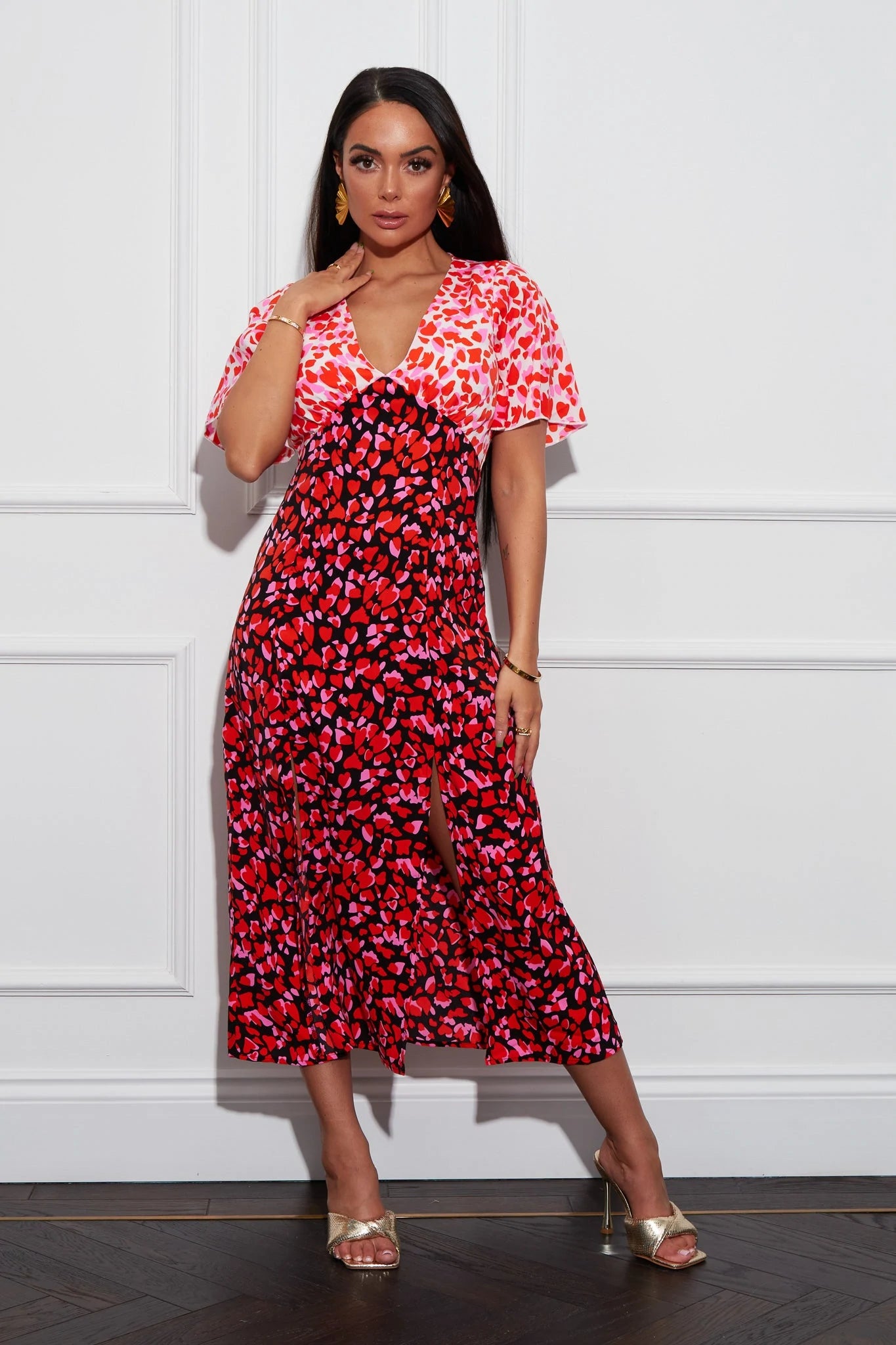 Super Deal knit dressAnita Multi Heart Print Angel Sleeve Midi Dress